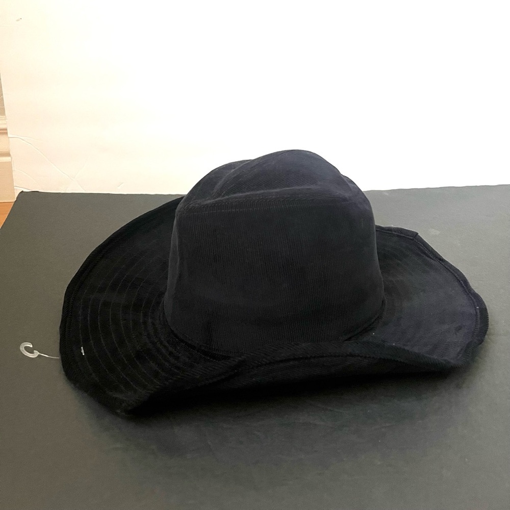 NWOT Wyeth Canyon Black Corduroy Cowboy Hat, 
O/S